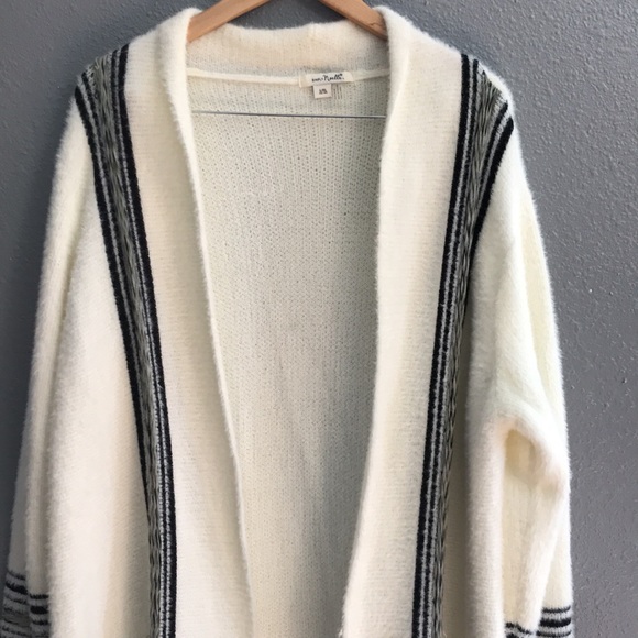 Simply Noelle Long Cardigan Sweater - Picture 3 of 5